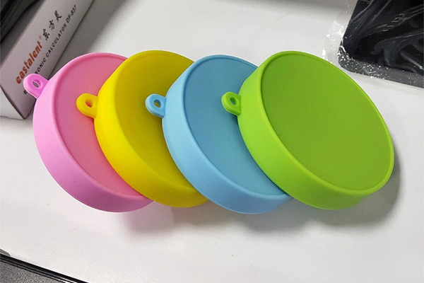 Dụng cụ nấu nướng bằng silicon ngày càng phổ biến trong nhà bếp gia đình
